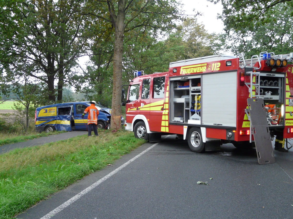 POL-WL: Winsen/L. - Kind zündelt auf Spielplatz - schwer verletzt ++  Trelde - Verkehrsunfall fordert vier Verletzte ++ Hittfeld - Polizei stellt getunten Roller sicher - Höchstgeschwindigkeit 121 Km/h !!