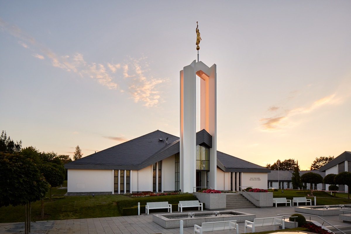 Tempel der Mormonen in Freiberg für jedermann geöffnet