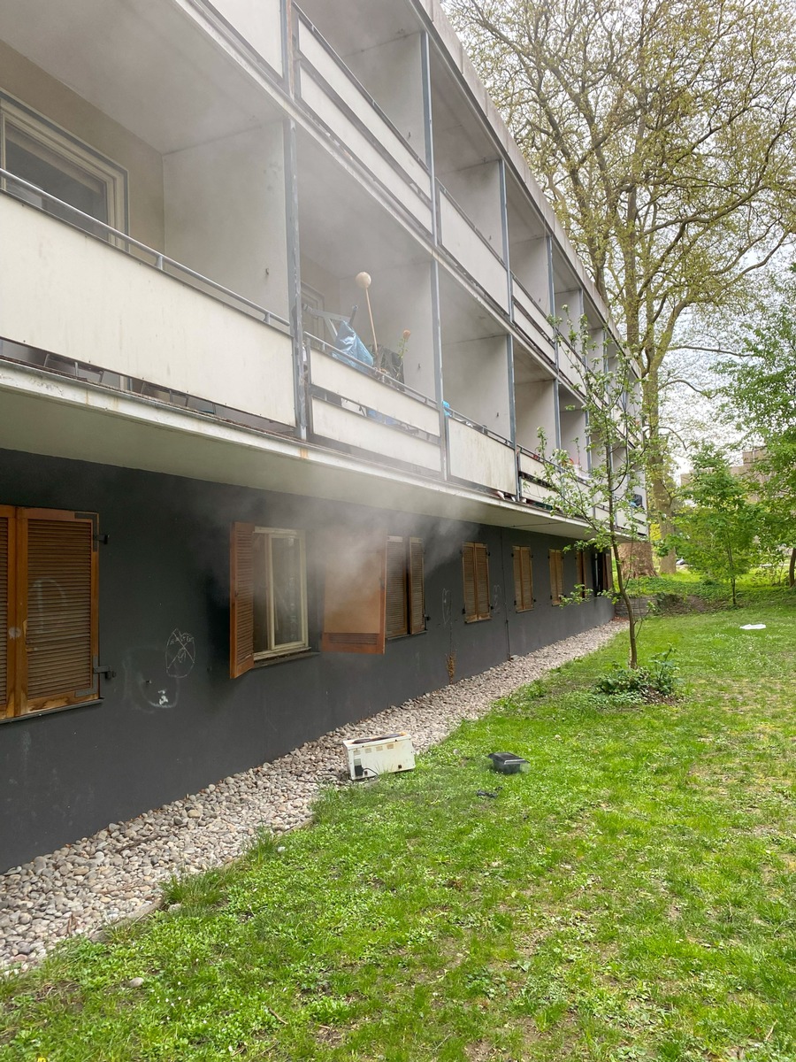 FW Konstanz: Brandmeldeanlage verhindert Zimmerbrand