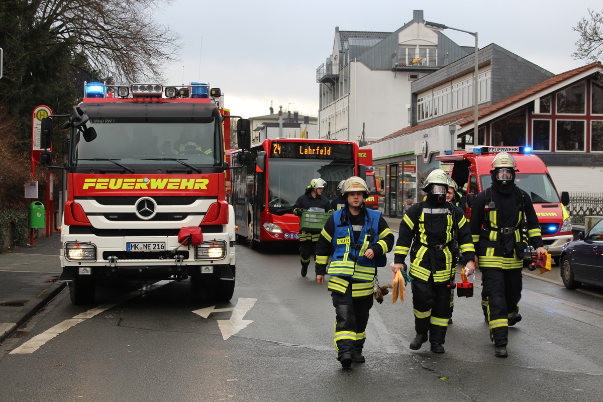 FW Menden: Gefahrguteinsatz in der Innenstadt