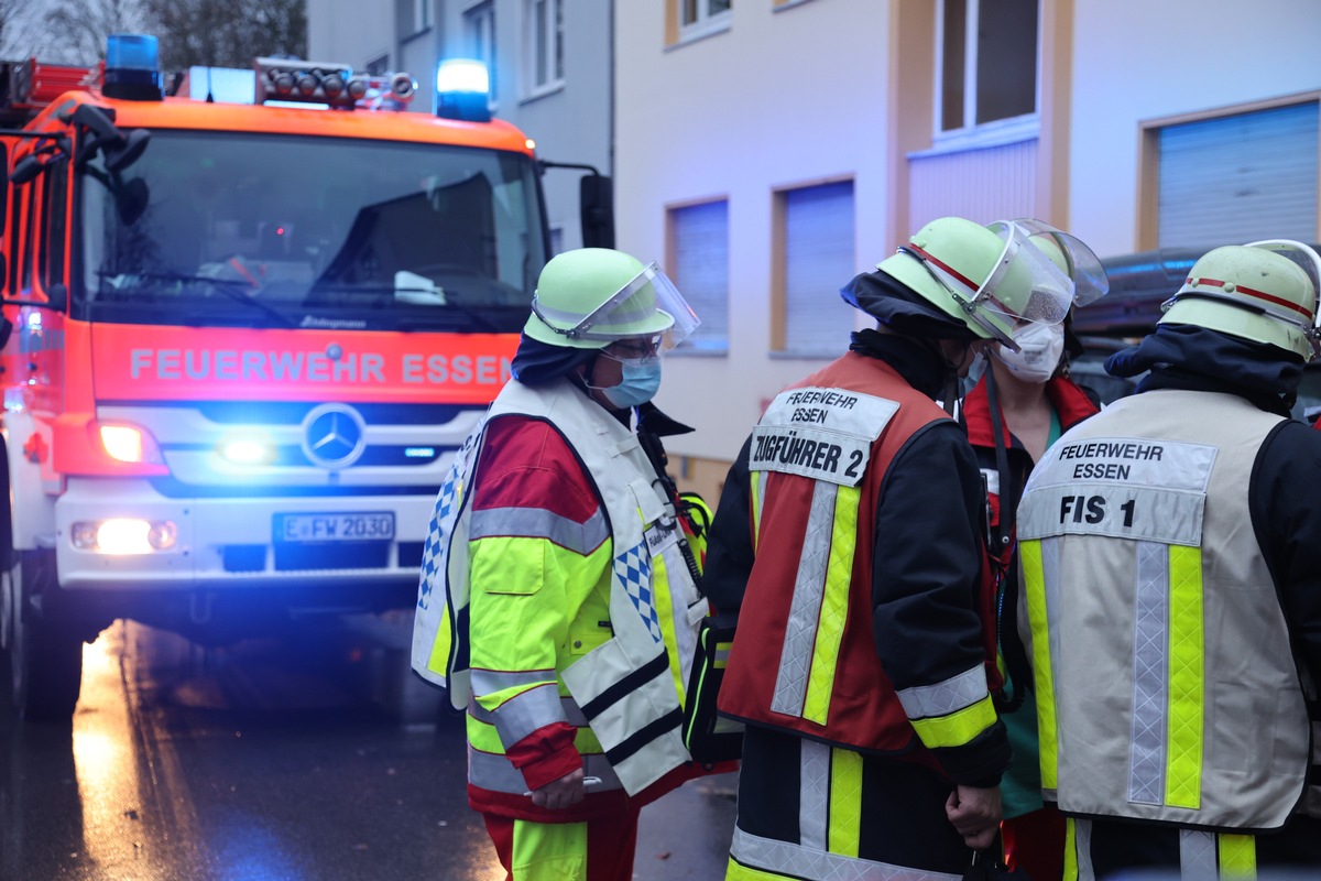 FW-E: 14 Verletzte durch Reizgasaustritt in Essener Diskothek