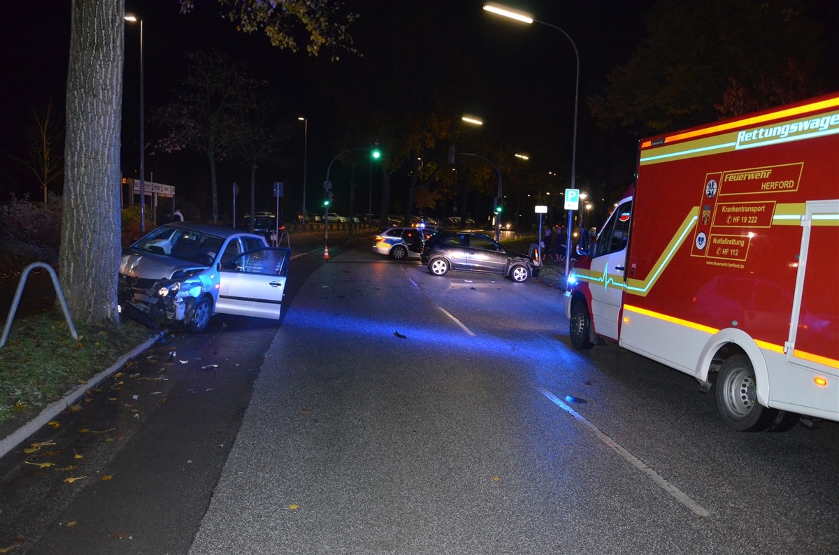 POL-HF: Verletzte durch Unfall am H2O-
Fehler beim Einfahren