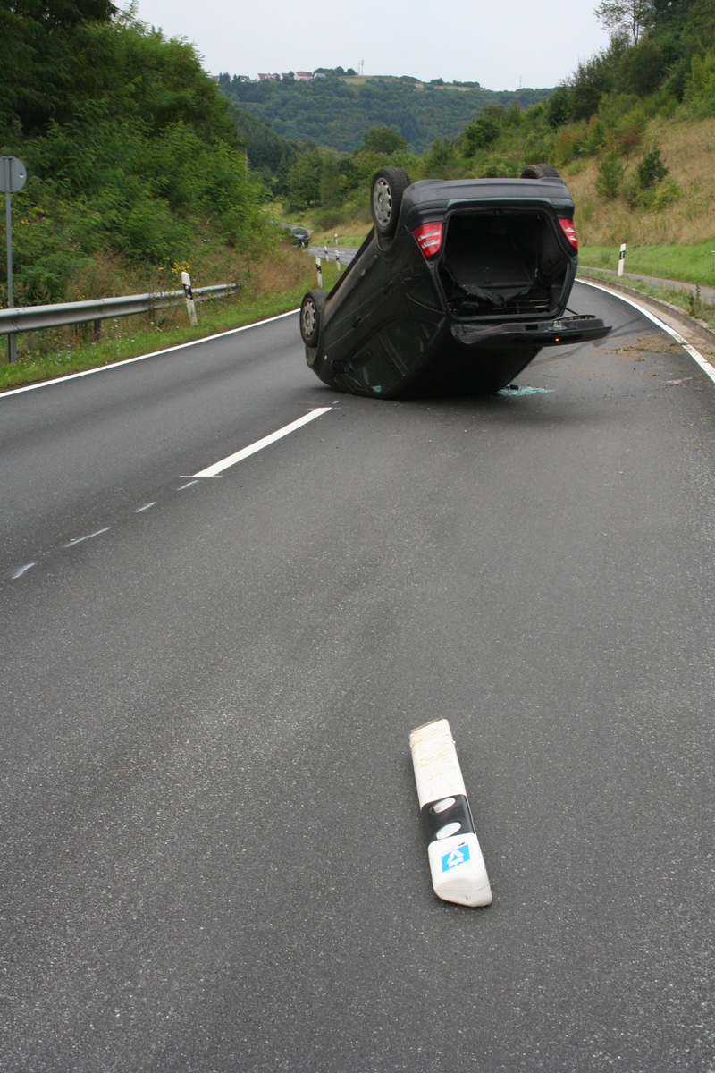 POL-PDKL: Unter Drogen und übermüdet Auto aufs Dach gelegt