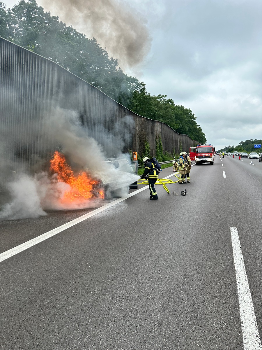 FW Helmstedt: PKW Brand auf der A2