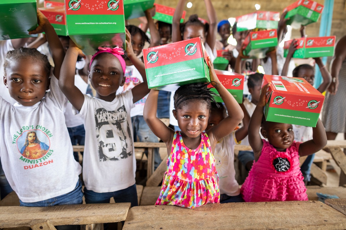 &quot;Weihnachten im Schuhkarton&quot; beschenkt weltweit über 10,5 Millionen Kinder