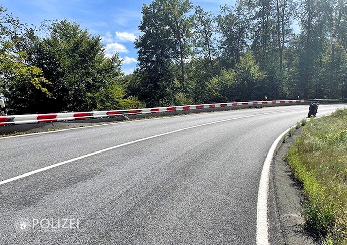 POL-PPWP: Biker stürzt Hang hinunter