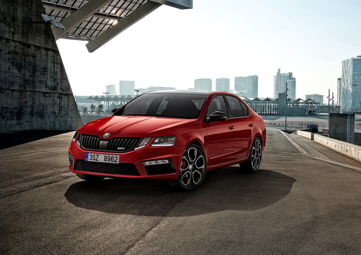 SKODA OCTAVIA RS 245 - Premiere für den neuen Topsportler der Baureihe (FOTO)