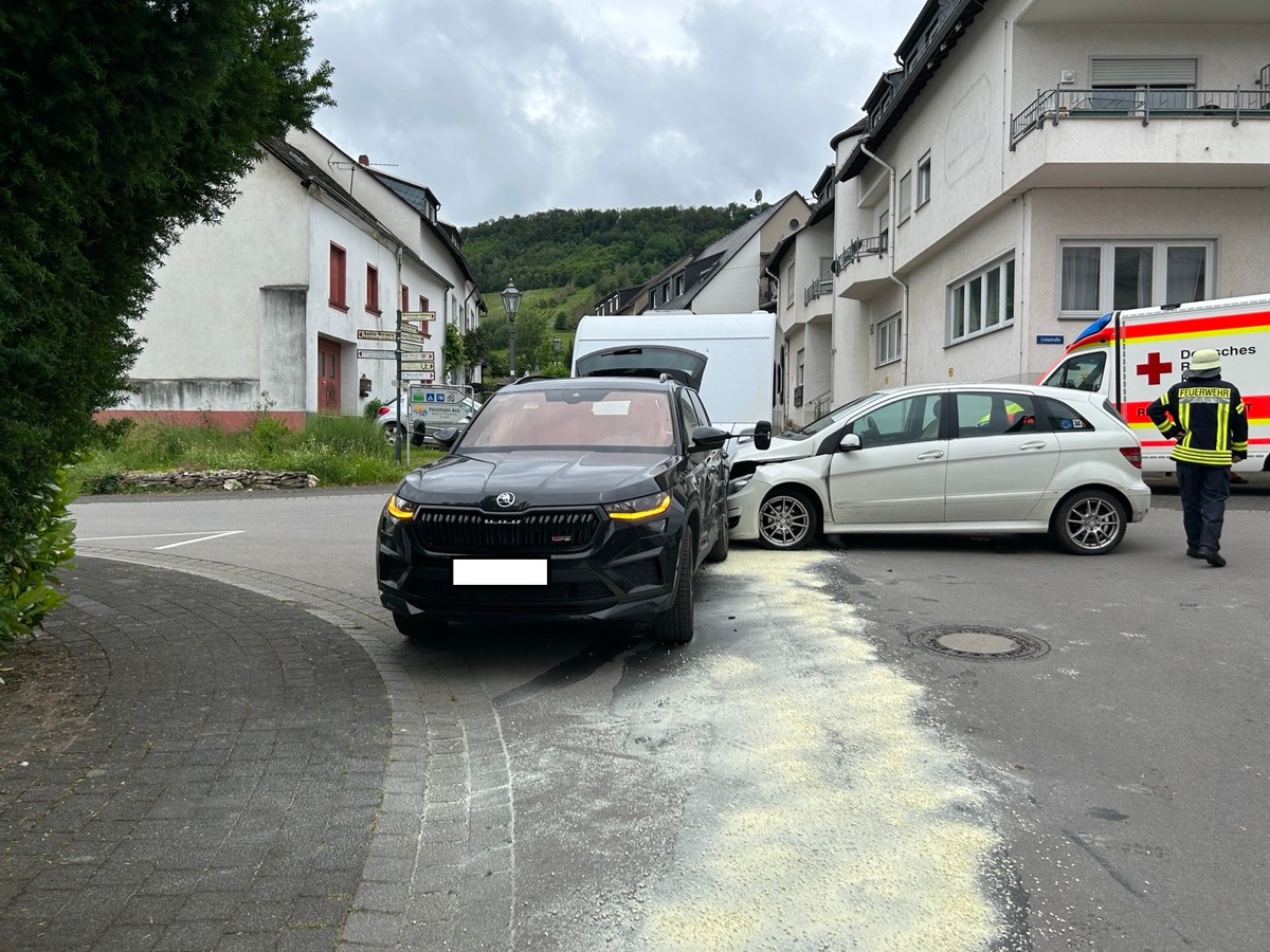 POL-PDTR: Verkehrsunfall führt zu mehreren Personenschäden