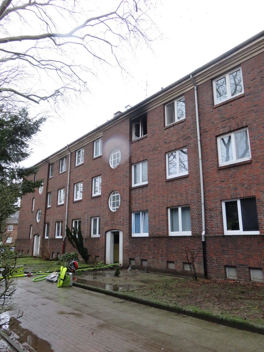 FW-E: Ausgelöster Rauchmelder warnt Ehepaar vor Wohnungsbrand, keine Verletzten