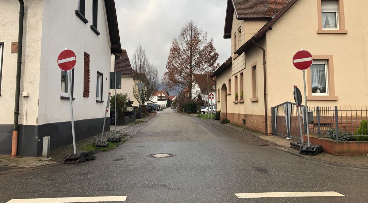 POL-PDLD: Edesheim - Verkehrsüberwachung