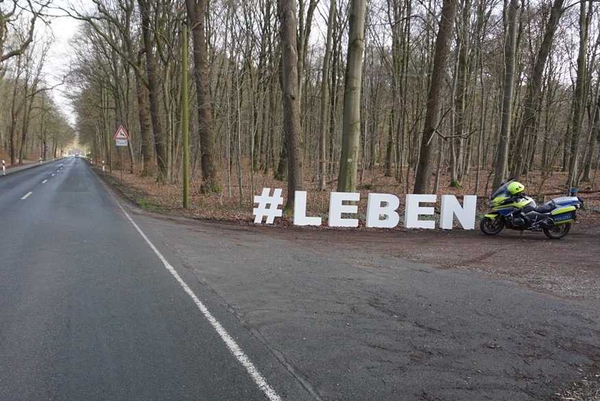 POL-KLE: Kreis Kleve - Schwerpunkteinsatz des Verkehrsdienstes der Polizei / &quot;#LEBEN&quot; soll Ziel verdeutlichen