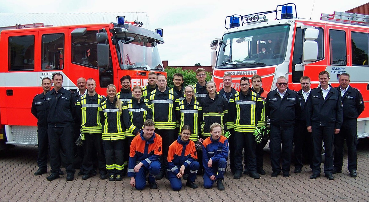 FW-EN: Fünf ehrenamtliche Feuerwehrangehörige sorgen nun für Sicherheit in Herdecke