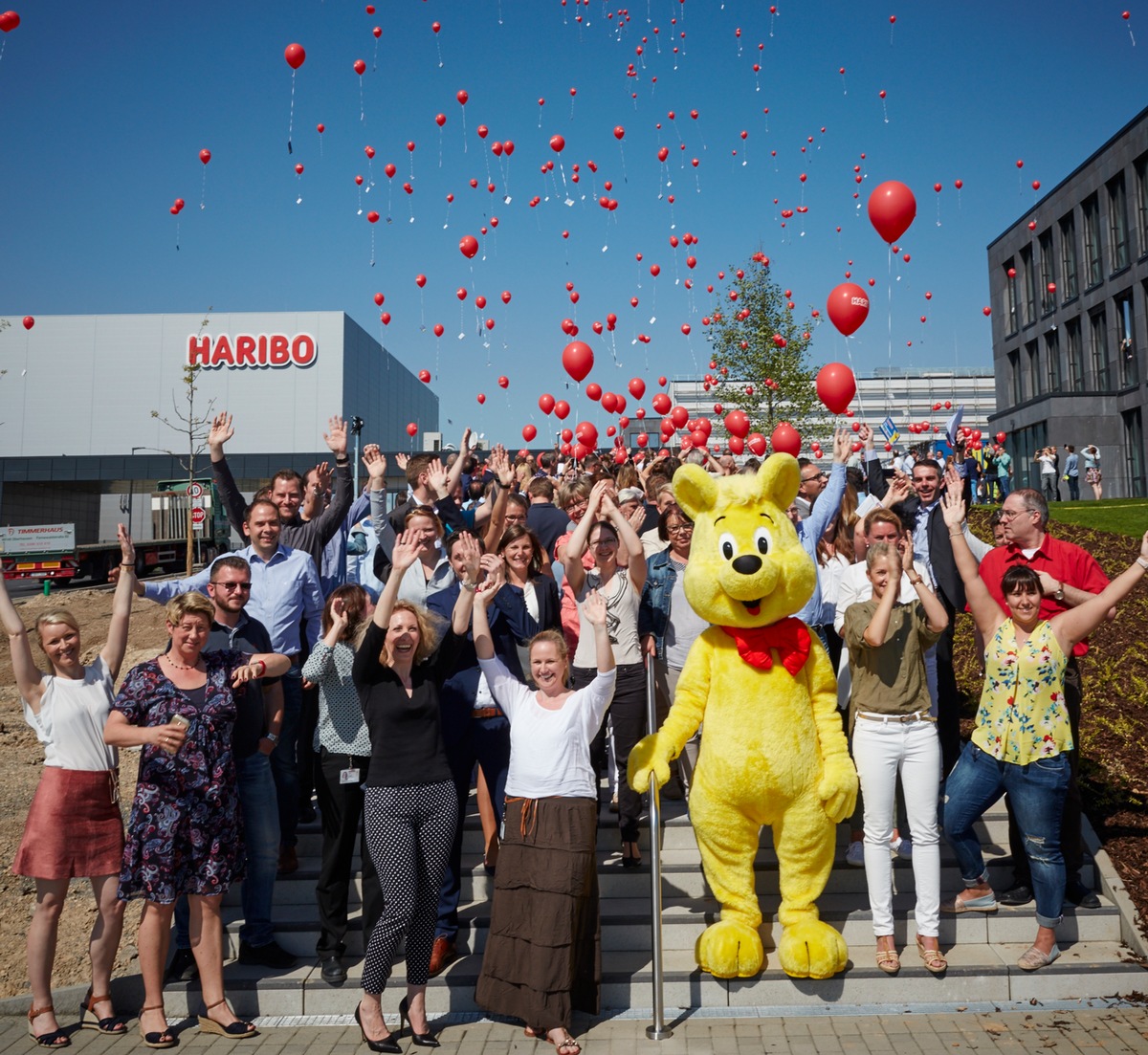 Haribo begrüßt Mitarbeiter am neuen Standort in Grafschaft