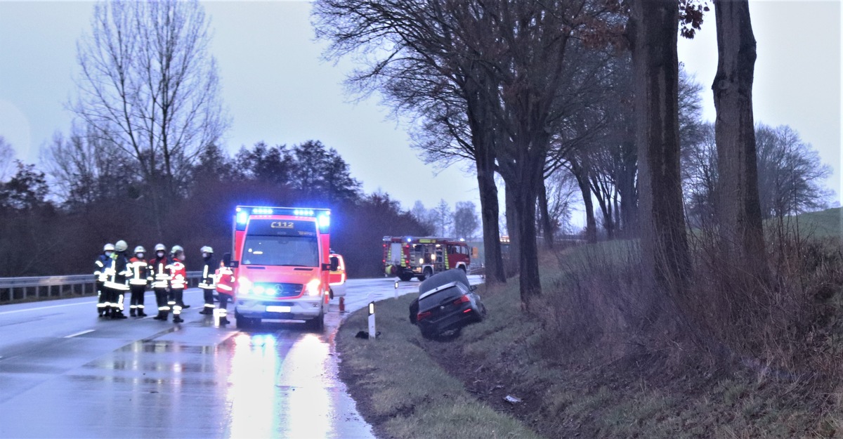 POL-HX: Auto gerät in Gegenverkehr