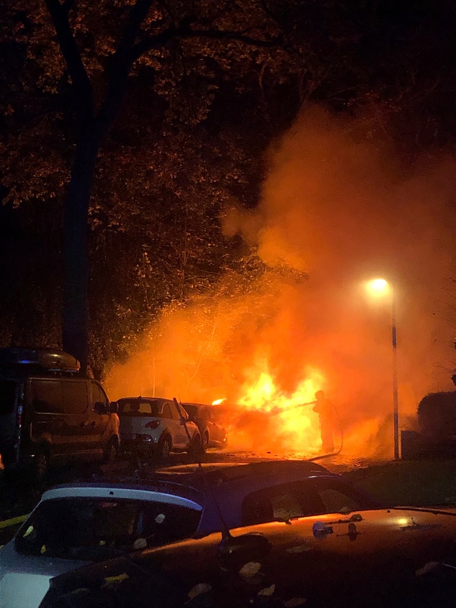 POL-BO: Pkw-Brand in Witten - Zeugen gesucht!