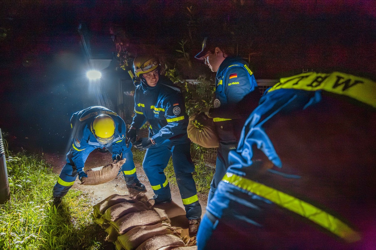 THW Bayern: Hochwasser: 1300 bayerische THW-Kräfte im Einsatz