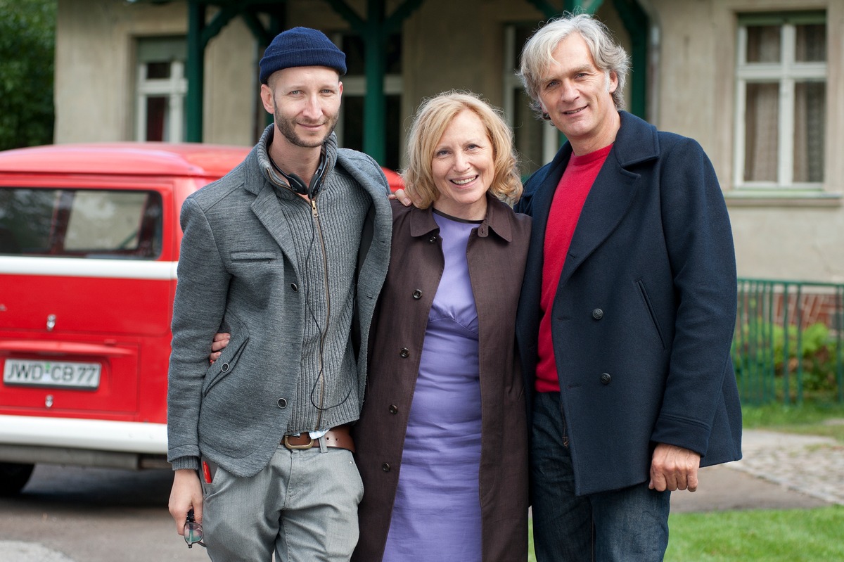 Drehstart für ZDF-&quot;Herzkino&quot;-Komödie in Potsdam/ Mit Maren Kroymann, Lavinia Wilson und Walter Sittler (BILD)