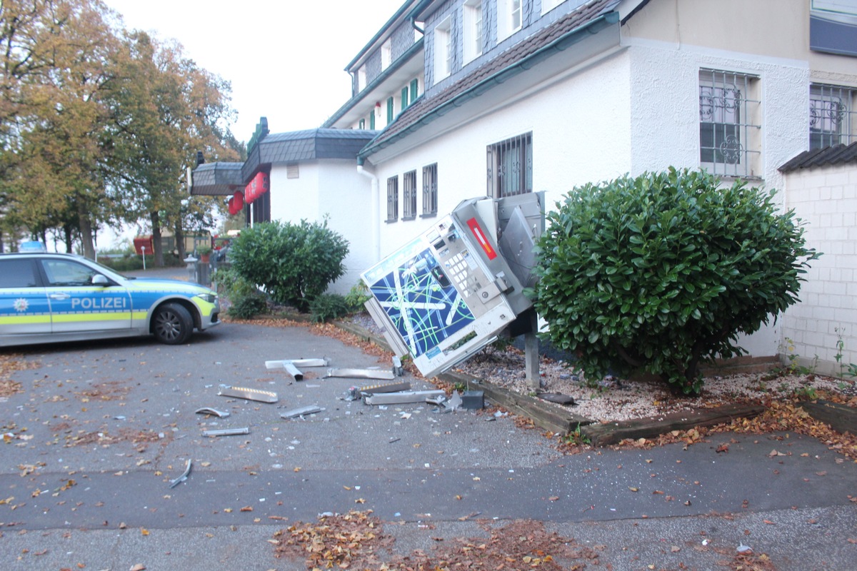 POL-RBK: Kürten - Zigarettenautomat gesprengt