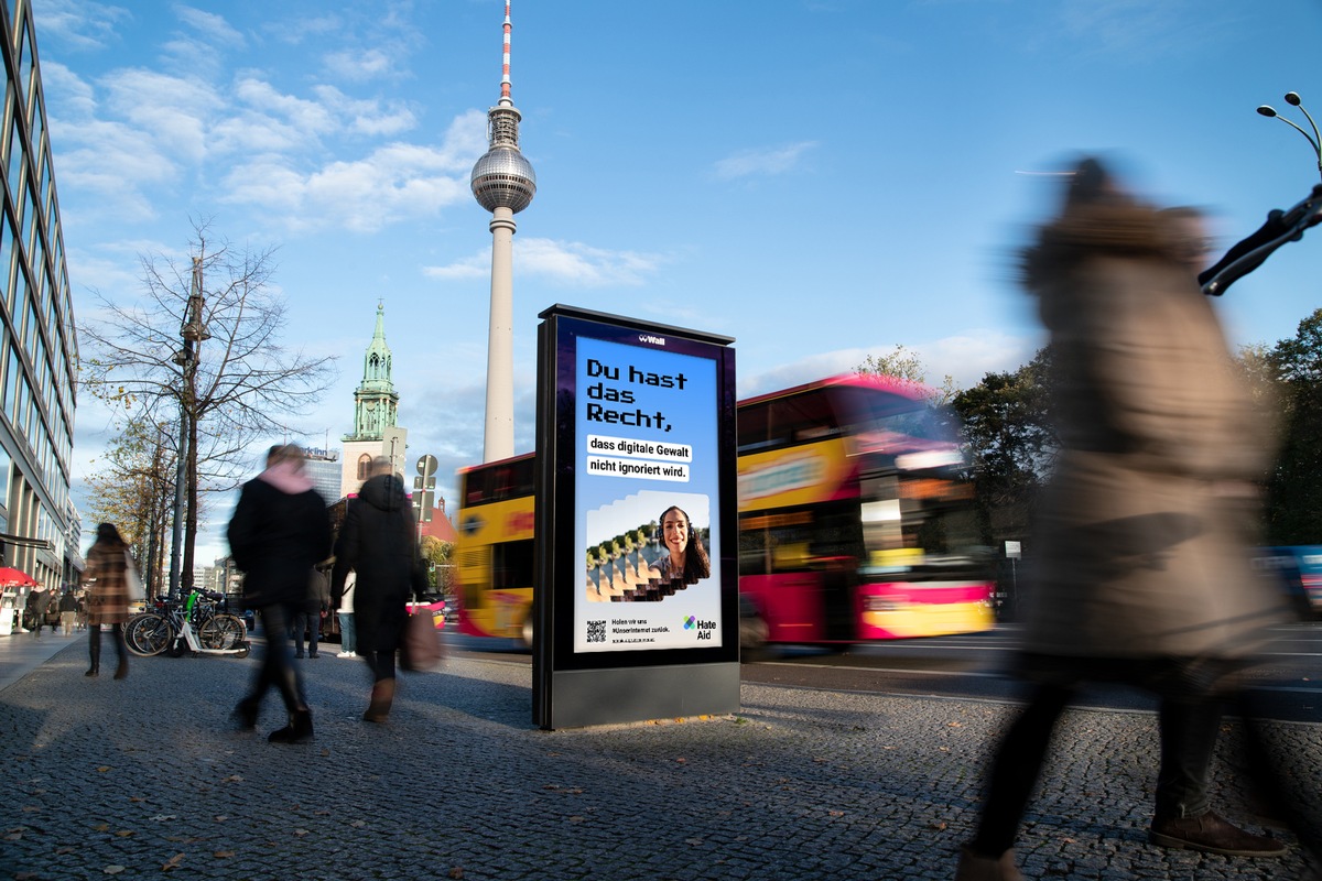 Für eine starke Demokratie: HateAid launcht erste OOH-Kampagne zu Menschenrechten im Netz