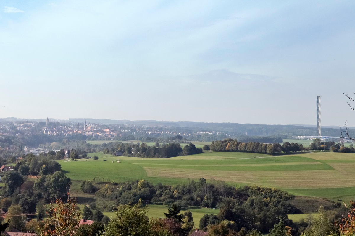 ThyssenKrupp fosters elevator technology development by building landmark test tower in Rottweil, Germany (FOTO)