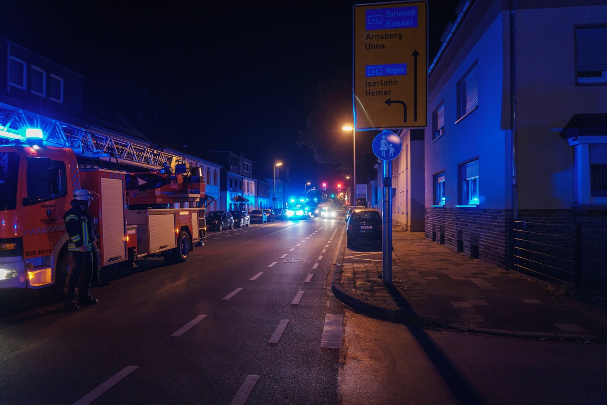 FW Menden: Einsatzreiche Tage für die Feuerwehr Menden