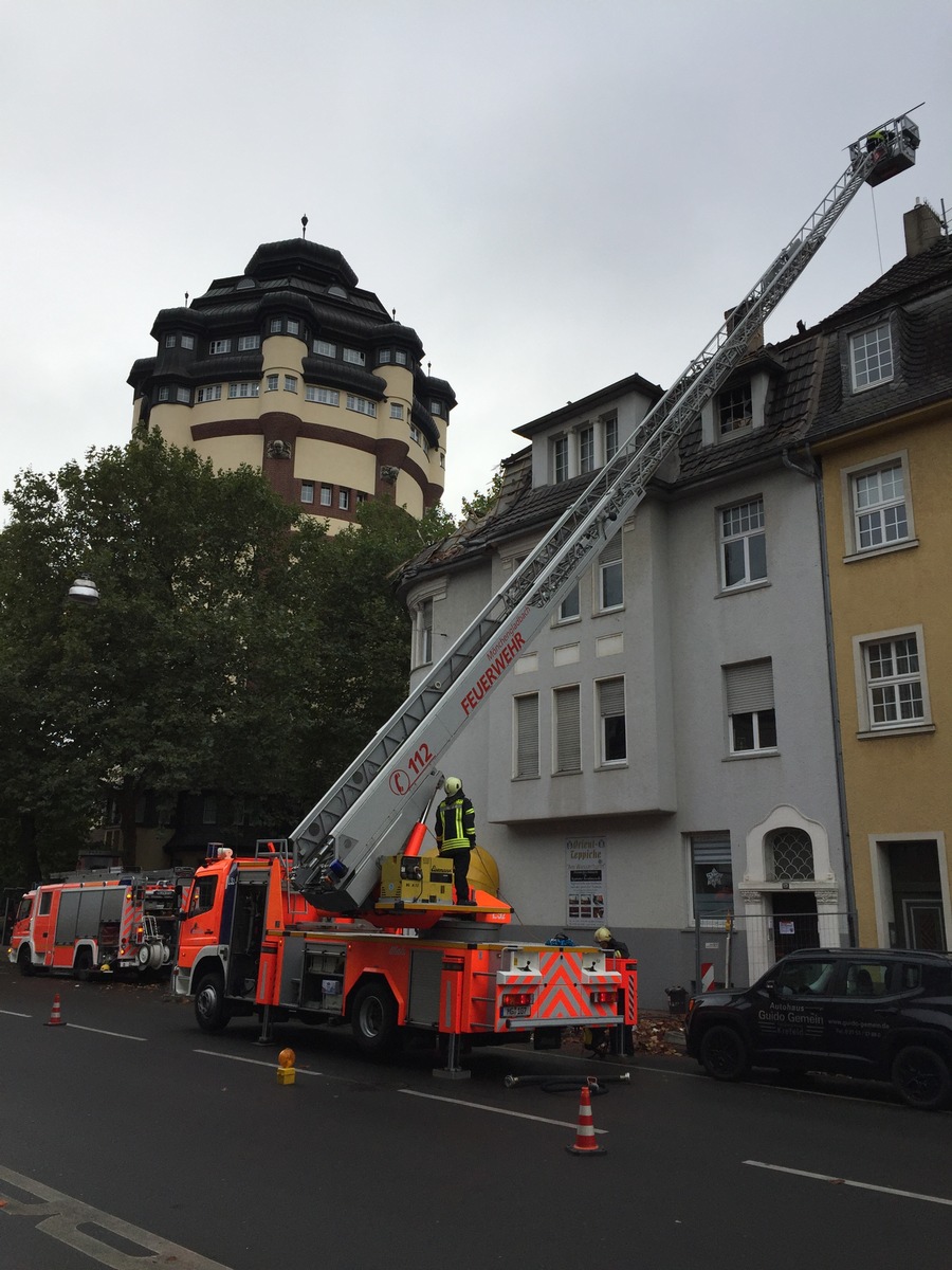 FW-MG: Nachlöscharbeiten gestalteten sich schwierig