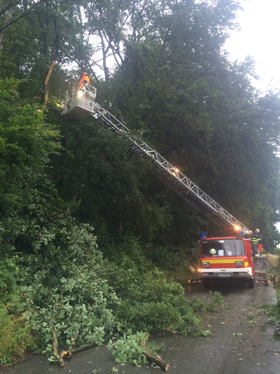 FW-EN: Mehrere Einsätze am gestrigen Donnerstag für die Hattinger Feuerwehr