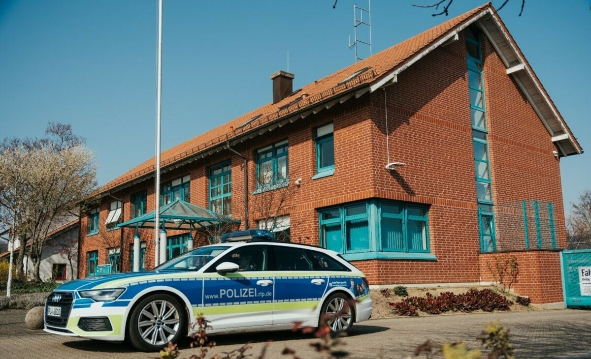 POL-PDLD: Vandalismus und Diebstahl in Bauhofgelände