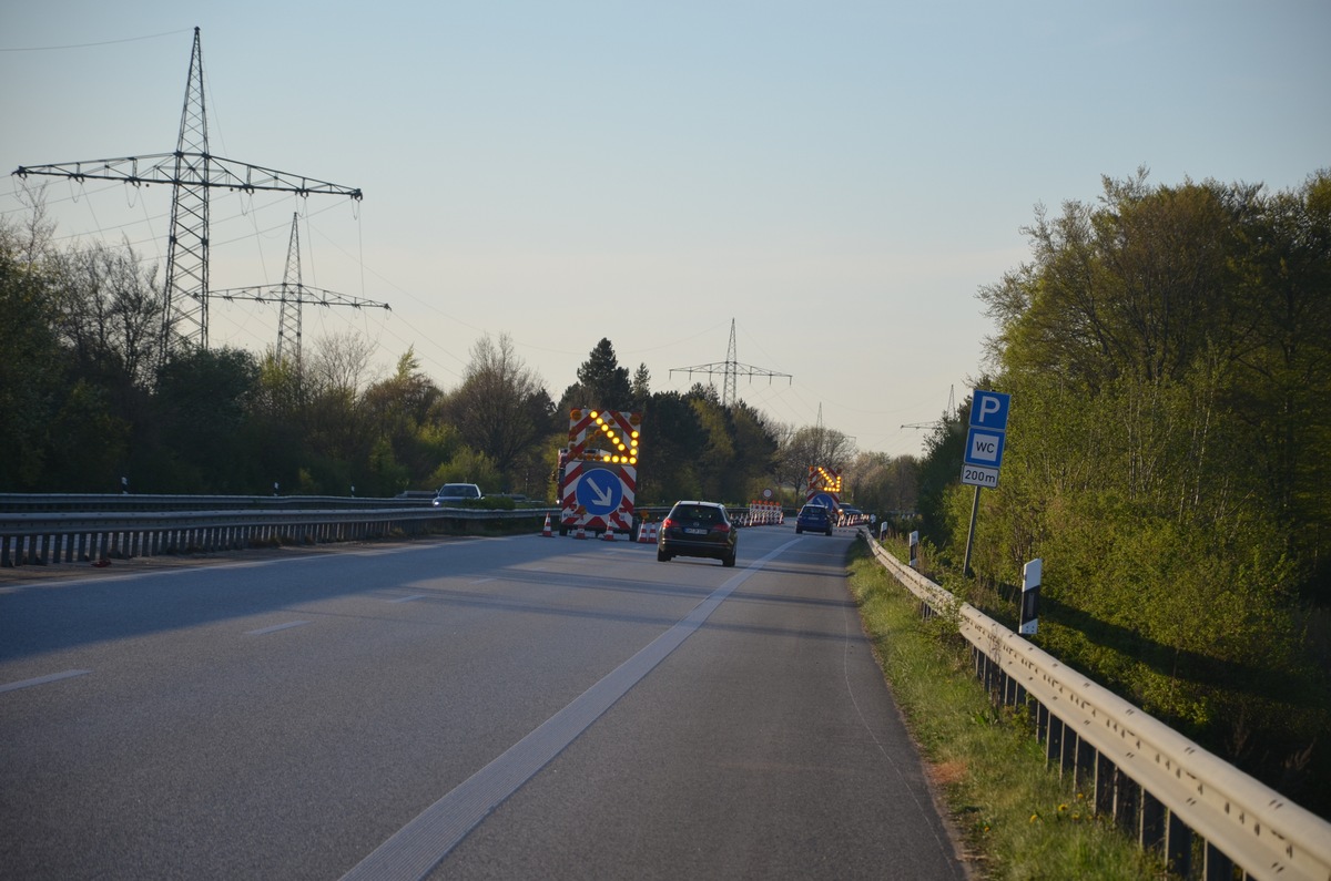 POL-HL: OH_BAB1 Rastplatz Damlos    /

Großkontrolle