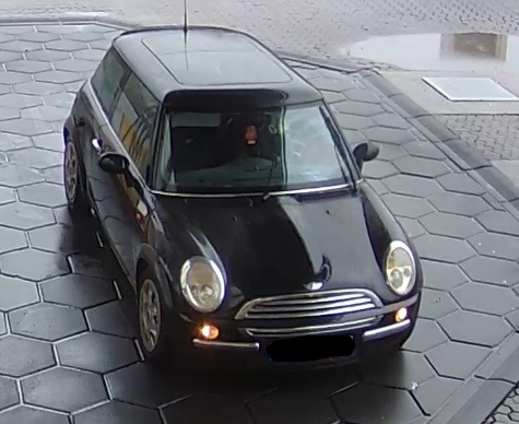 POL-SL: Nach gewerbsmäßiger Tankbetrugsserie / Polizei sucht nach einem schwarzen Mini Cooper mit notdürftig repariertem Unfallschaden