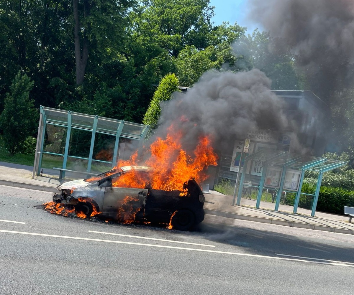 POL-NI: Brand eines Pkw im Rintelner Stadtgebiet