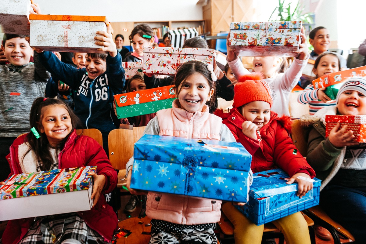 Trotz &quot;Lockdown&quot;: Weihnachten im Schuhkarton® findet statt / Abgabe der Päckchen an vielen Orten weiterhin möglich