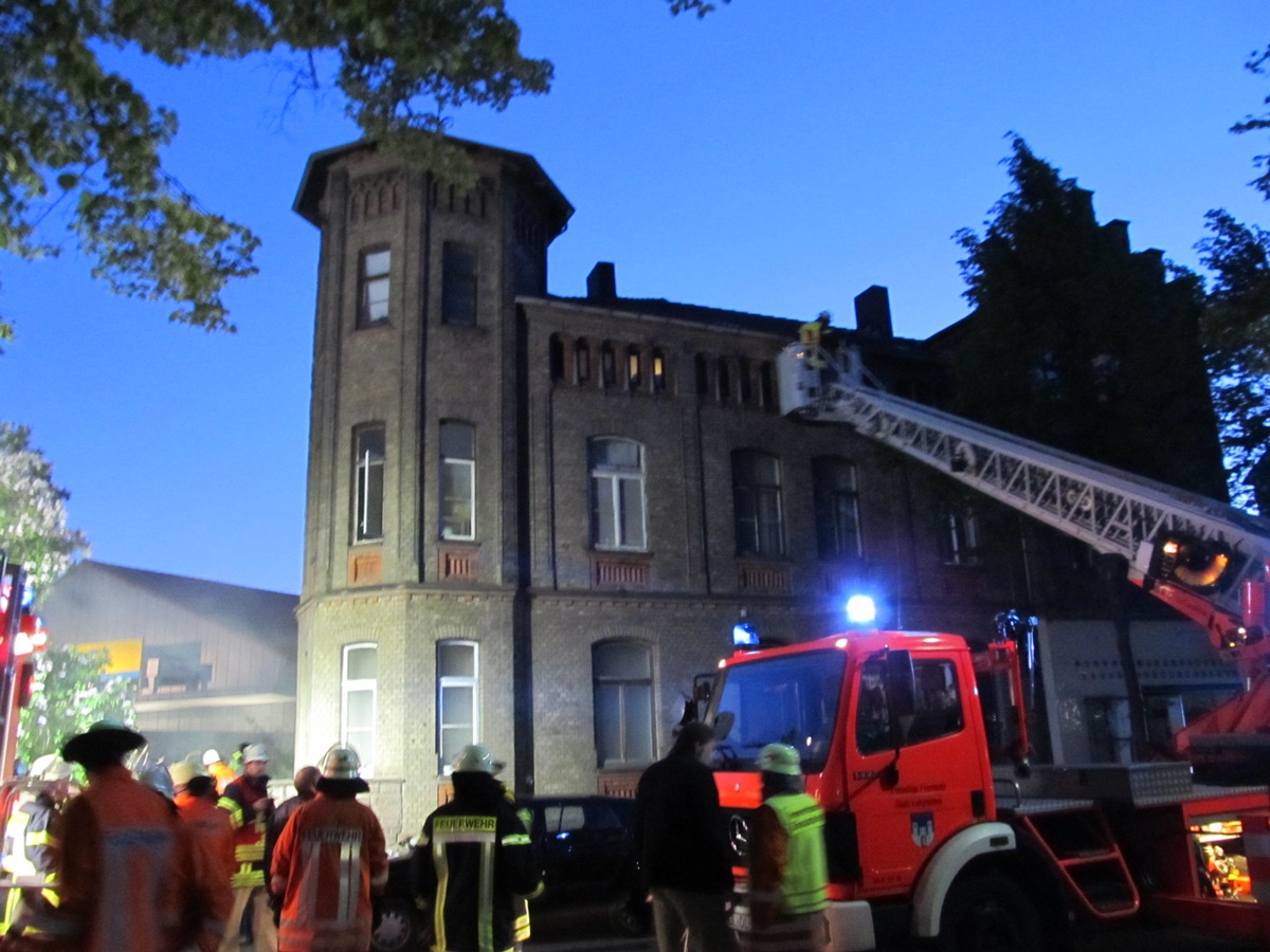 POL-HOL: Holzmnden - Bahnhofstraße: Bei Wohnungsbrand kommt 79jährige Bewohnerin ums Leben -Zwei weitere Personen mit Rauchgasvergiftungen im Krankenhaus -