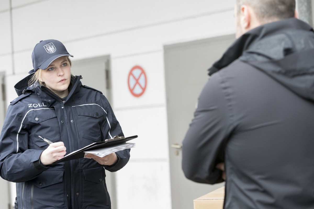 HZA-DO: Festnahme bei Kontrolle in einem Autohaus / Zoll beendet illegalen Aufenthalt und illegale Beschäftigung