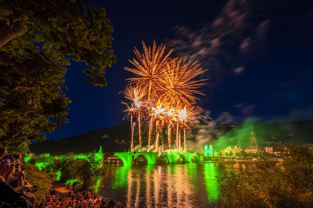 Lichtermeer über Heidelberg