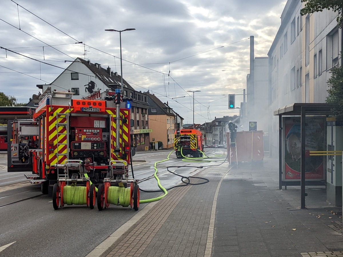 FW-MH: Containerbrand auf der Aktienstraße