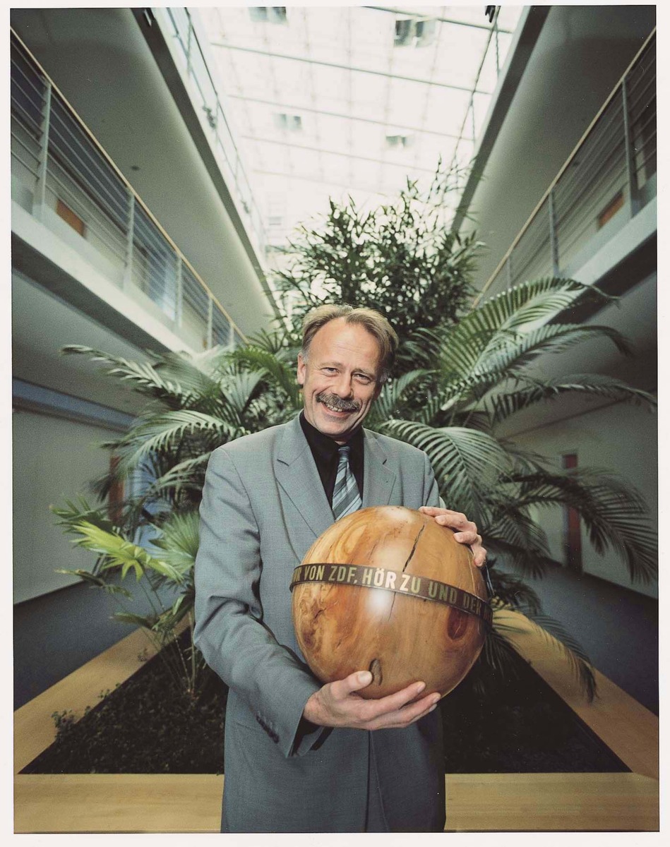 HÖRZU, ZDF und Deutsche Bundesstiftung Umwelt vergeben erstmals Umweltpreis &quot;Goldene Natur&quot;/ Preisverleihung auf der IFA mit Bundesumweltminister Jürgen Trittin