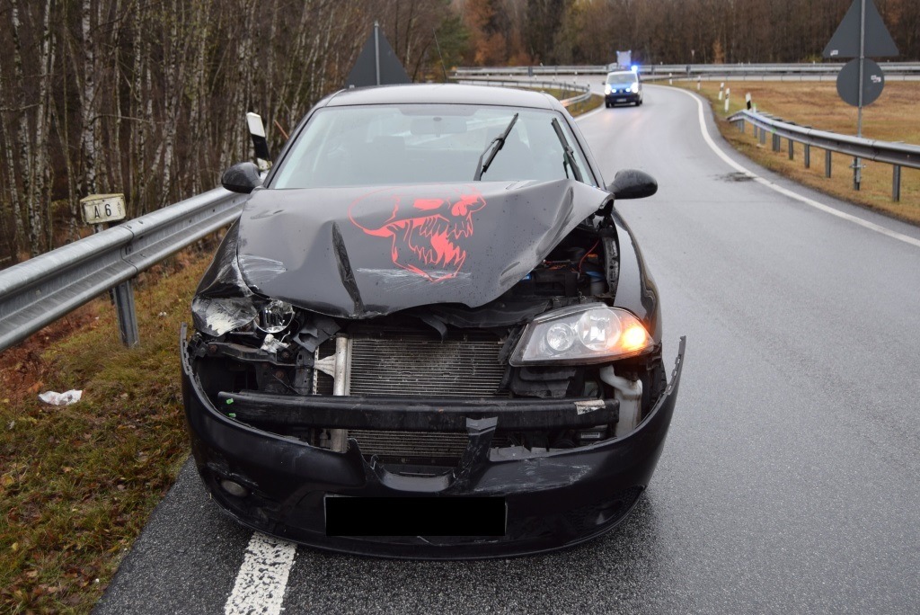 POL-PDKL: A6/Landstuhl, In die Schutzplanken gekracht