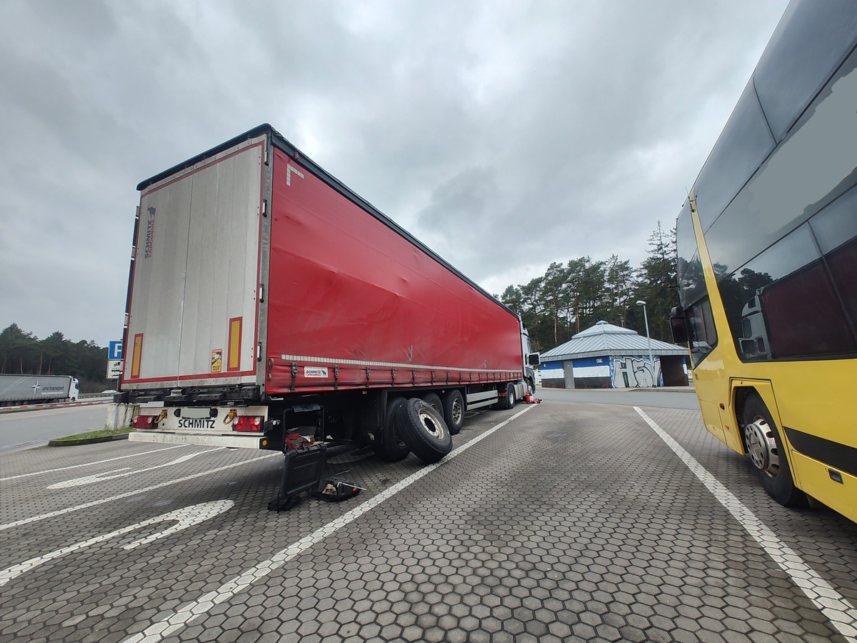 POL-LG: Großkontrolle an der Autobahn 1 im Landkreis Harburg