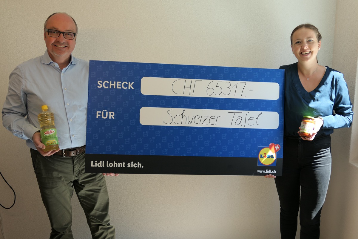 Spendenaktion &quot;A Lidl Help&quot; erfolgreich beendet / Kunden spenden 19&#039;000 Produkte, Lidl Schweiz verdoppelt Spende