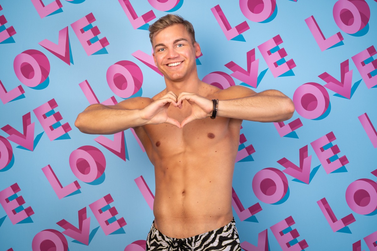 Neuer Islander für &quot;Love Island&quot;: / Liebestipps von Sarah Engels für Schwager Jendrik