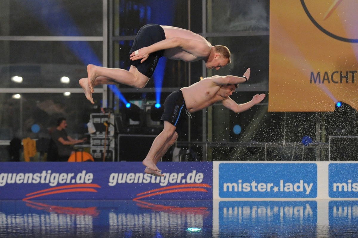 Das große TV total Turmspringen 2009 (mit Bild)