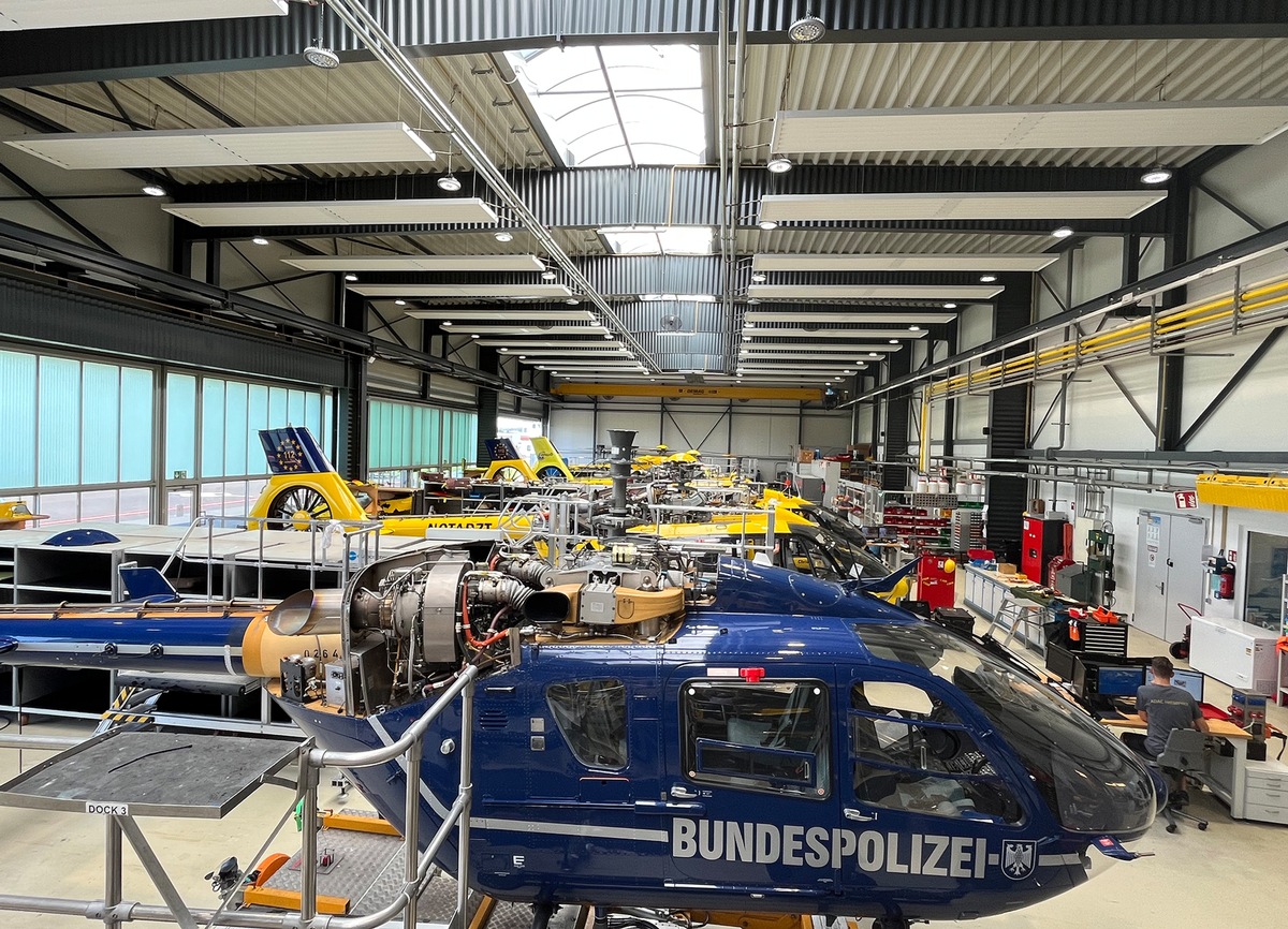 ADAC Heliservice wartet Bundespolizei-Hubschrauber