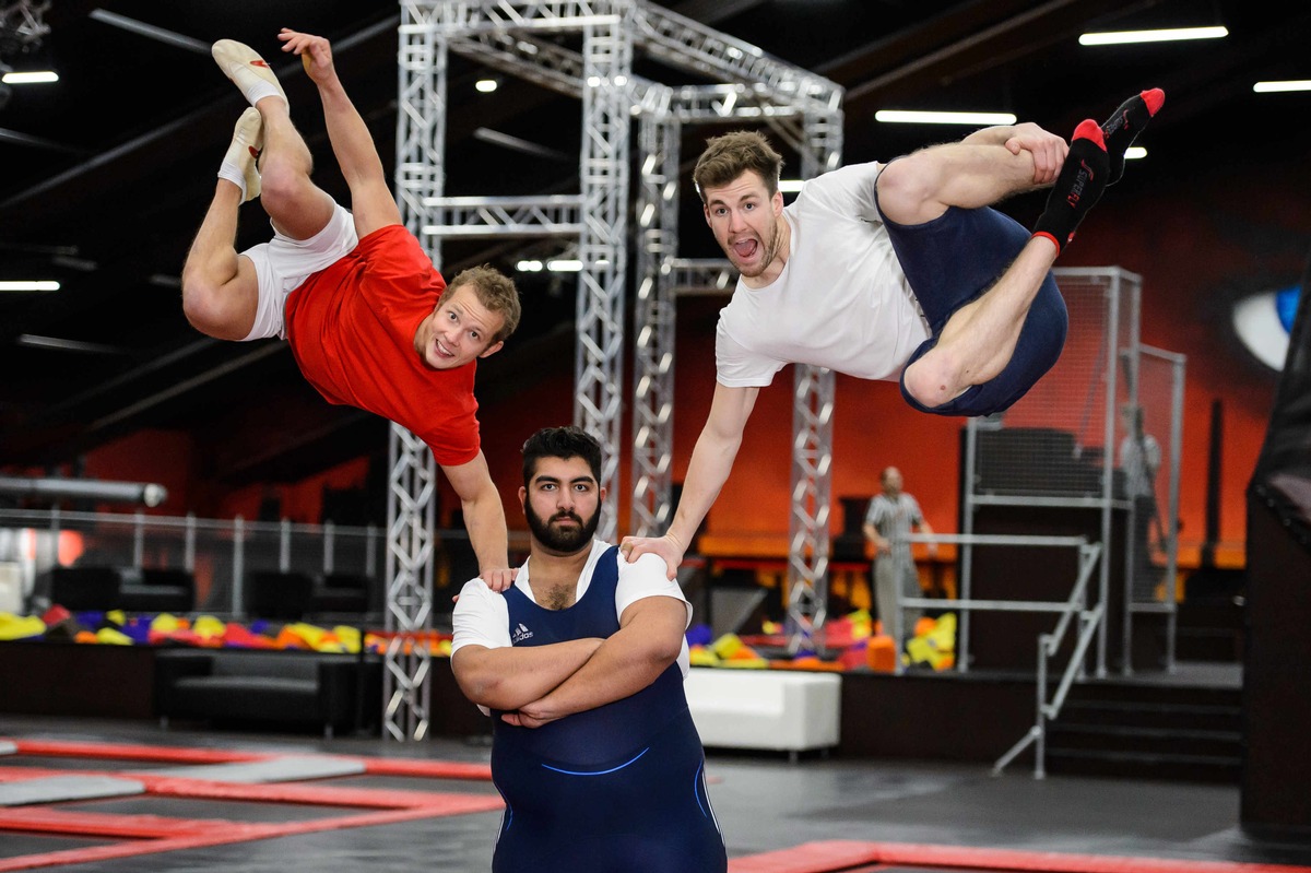 Luke Mockridge macht Turn-Ass Fabian Hambüchen &quot;Fit für Olympia&quot; in &quot;LUKE! Die Woche und ich&quot;