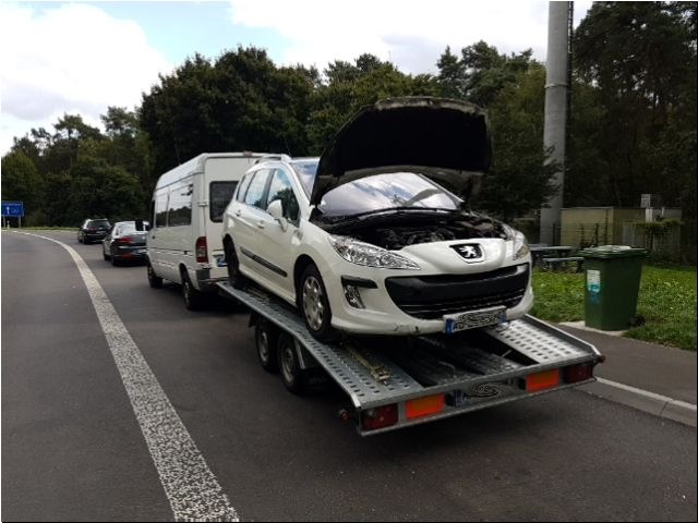 POL-PDNW: Polizeiautobahnstation - Autobahn 61, Gemarkung Schifferstadt - Autoschieber ohne Führerschein unterwegs