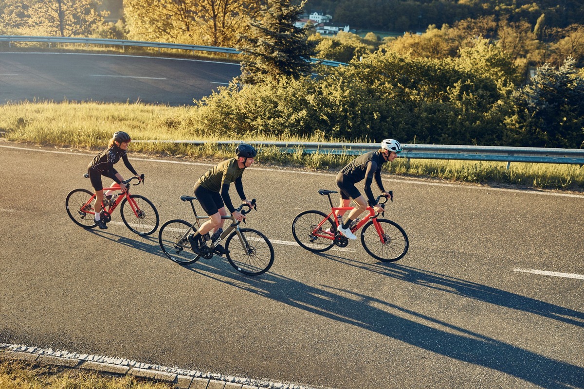 Rose Bikes krönt Rekordjahr mit renommierten Awards / Der Bike-Spezialist aus Bocholt überzeugt vielfach als Entrepreneur und digitaler Vorreiter