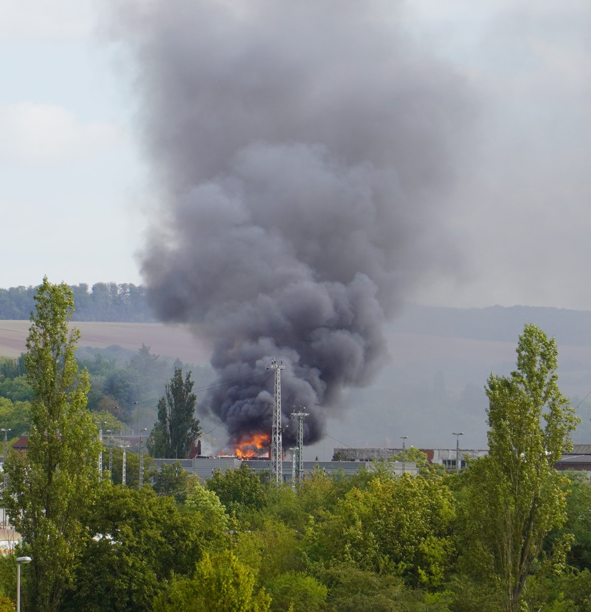 LPI-NDH: Gebäudebrand