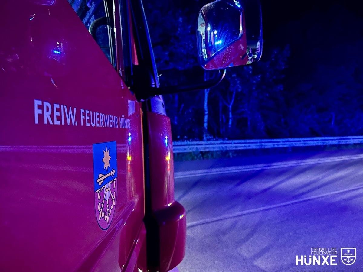 FW Hünxe: Brand einer mobilen Toilettenkabine