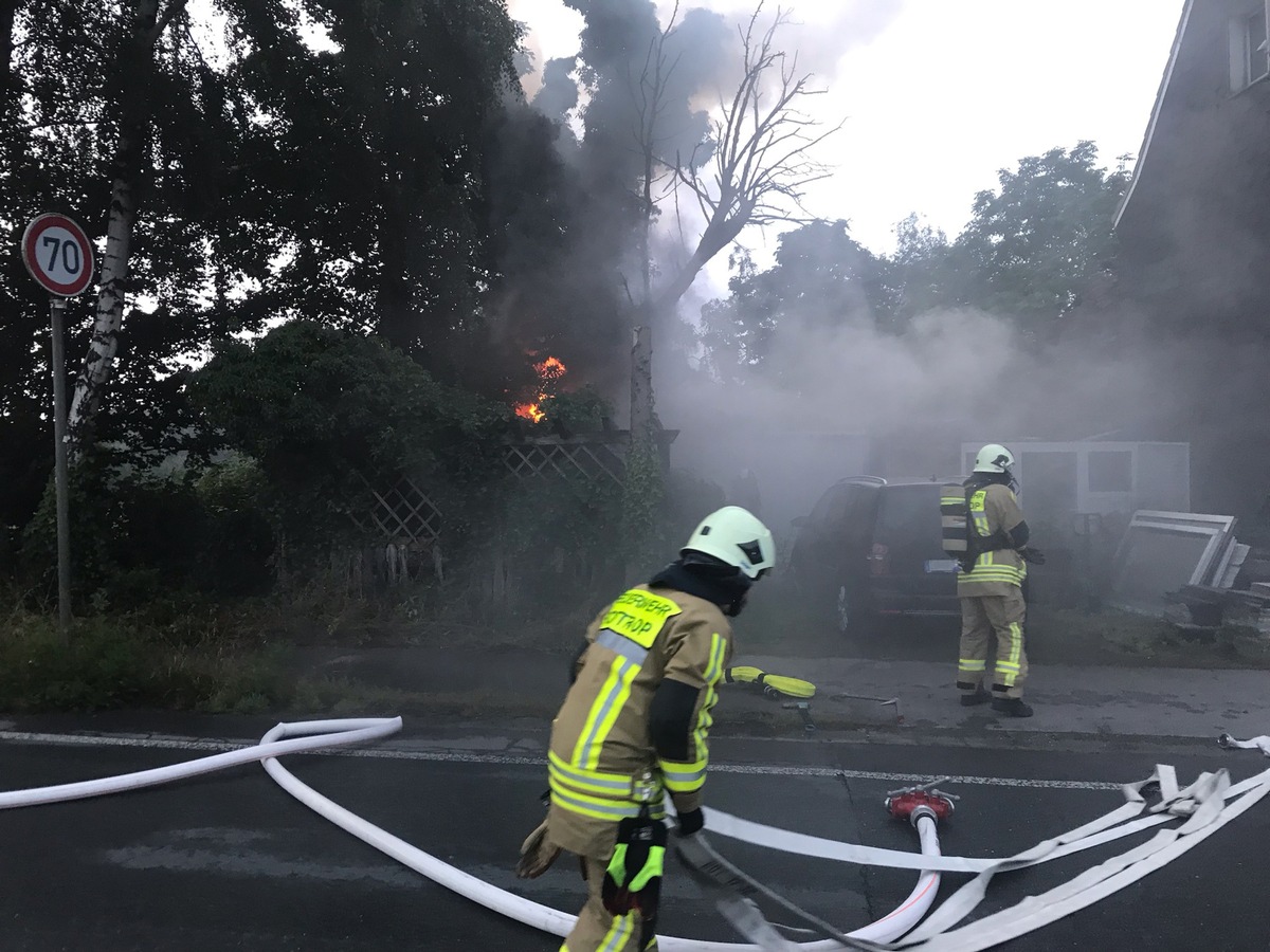 FW-BOT: Brand an einer Garage in Kirchhellen