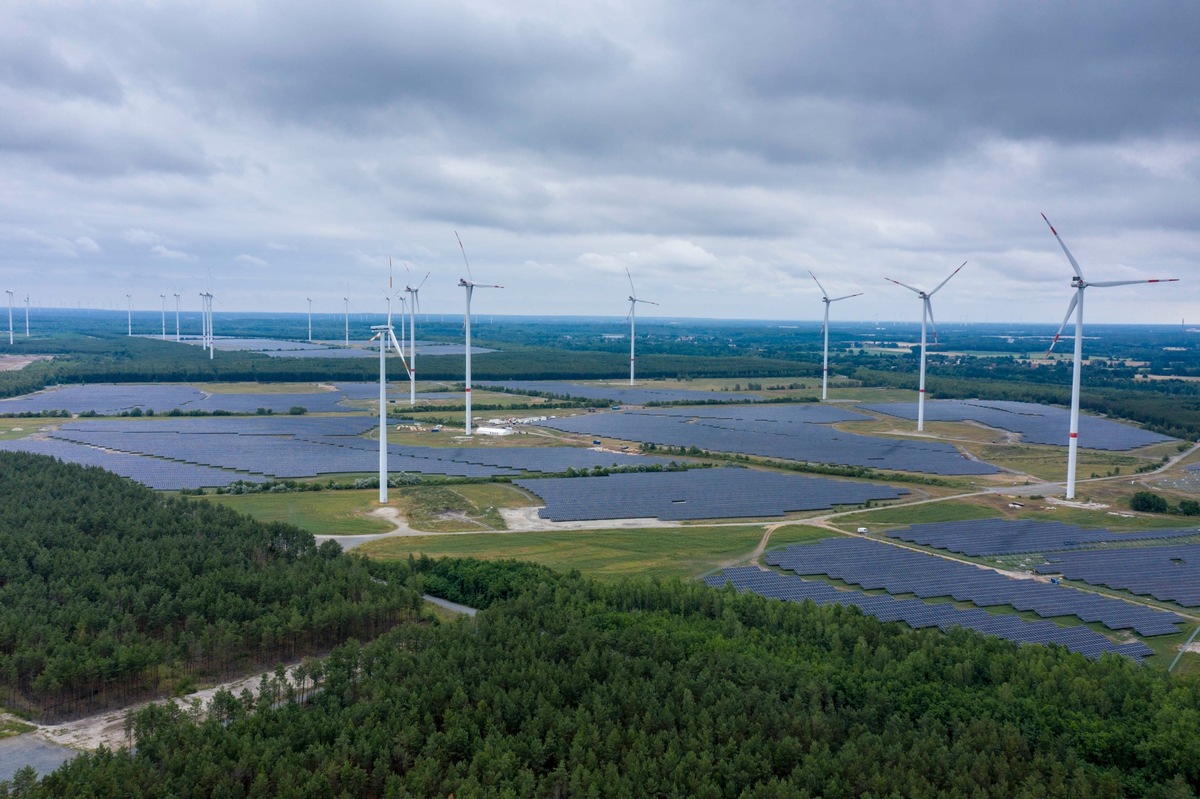 80 Megawatt PV: Zweiter Abschnitt des Energiepark Lausitz ist in Betrieb